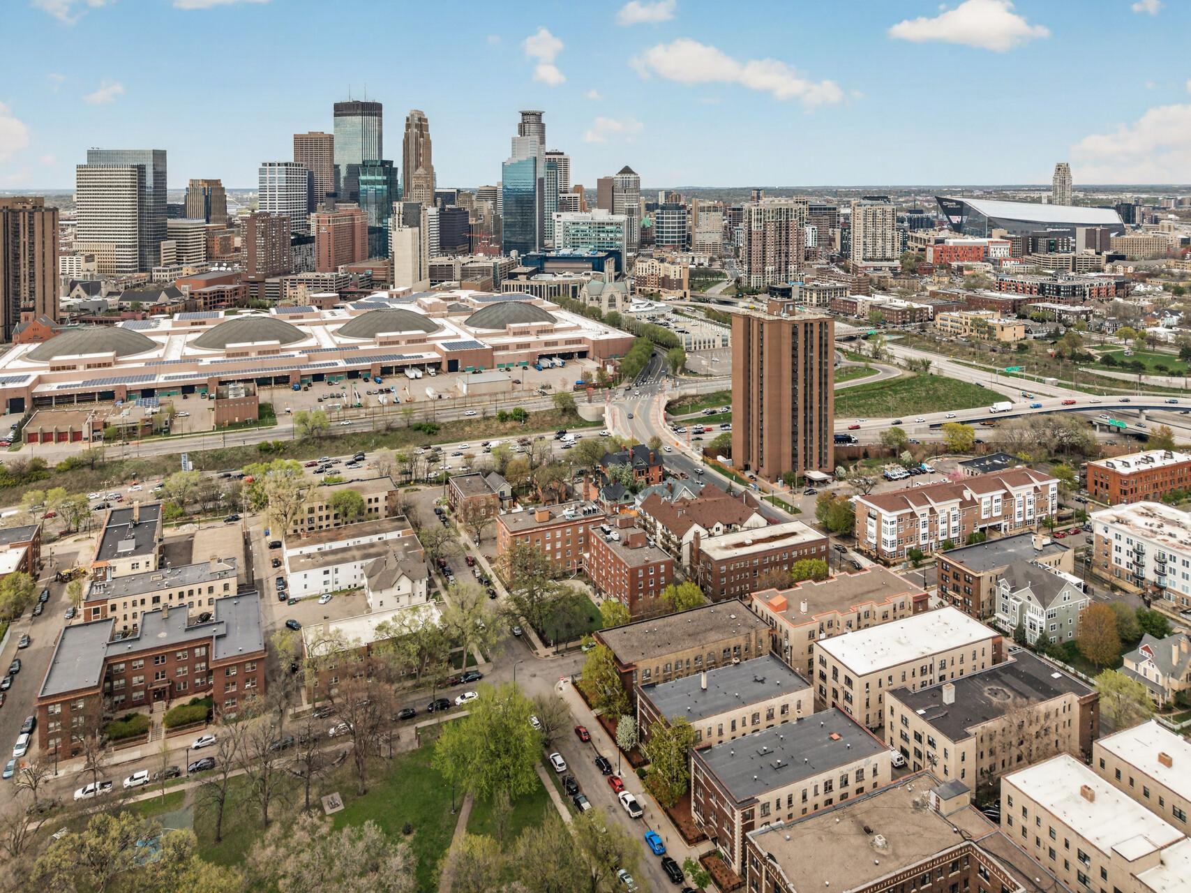 90_Dinkytown__South_MPLS90_mls.jpg