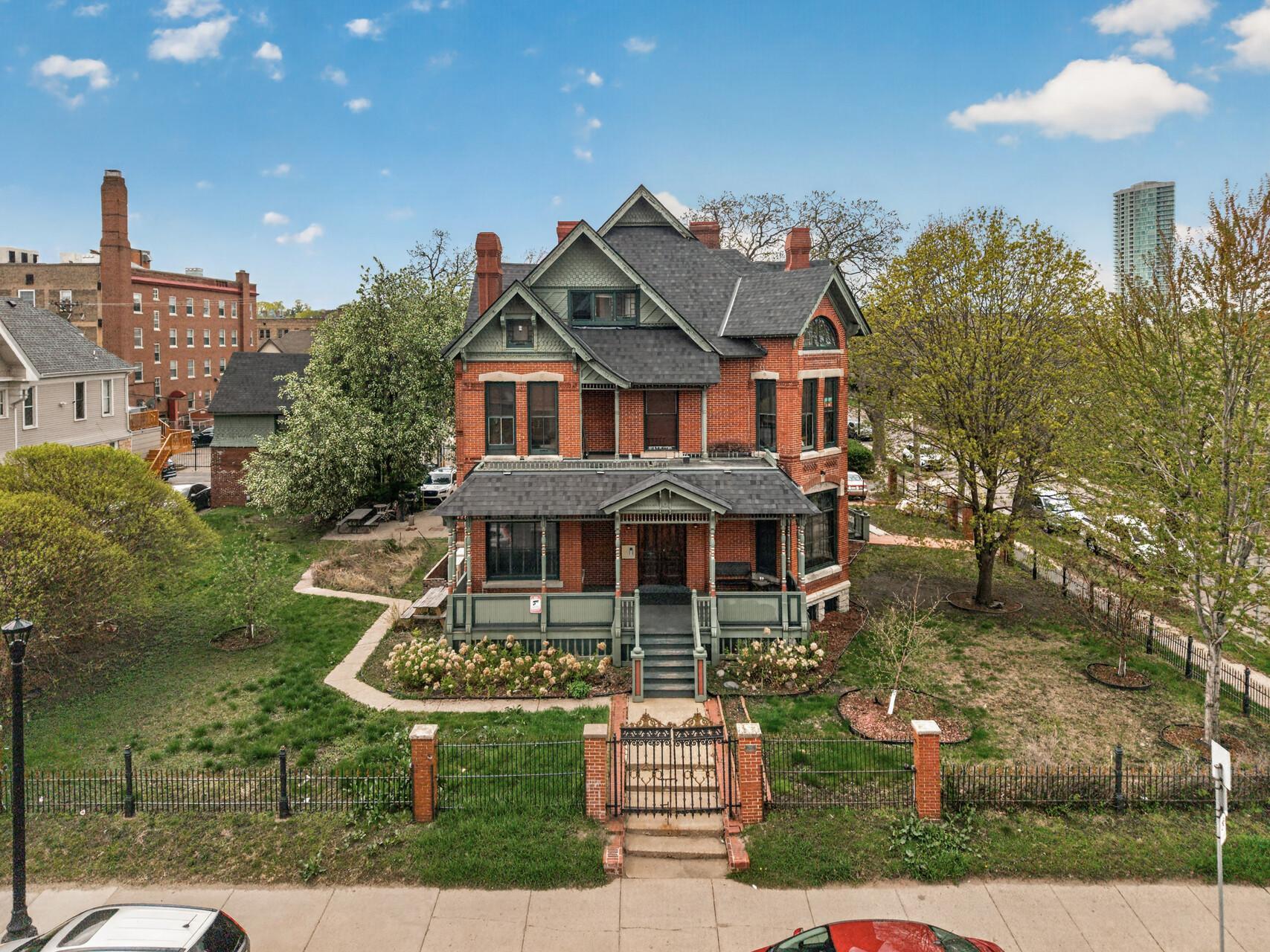 83_Dinkytown__South_MPLS83_mls.jpg