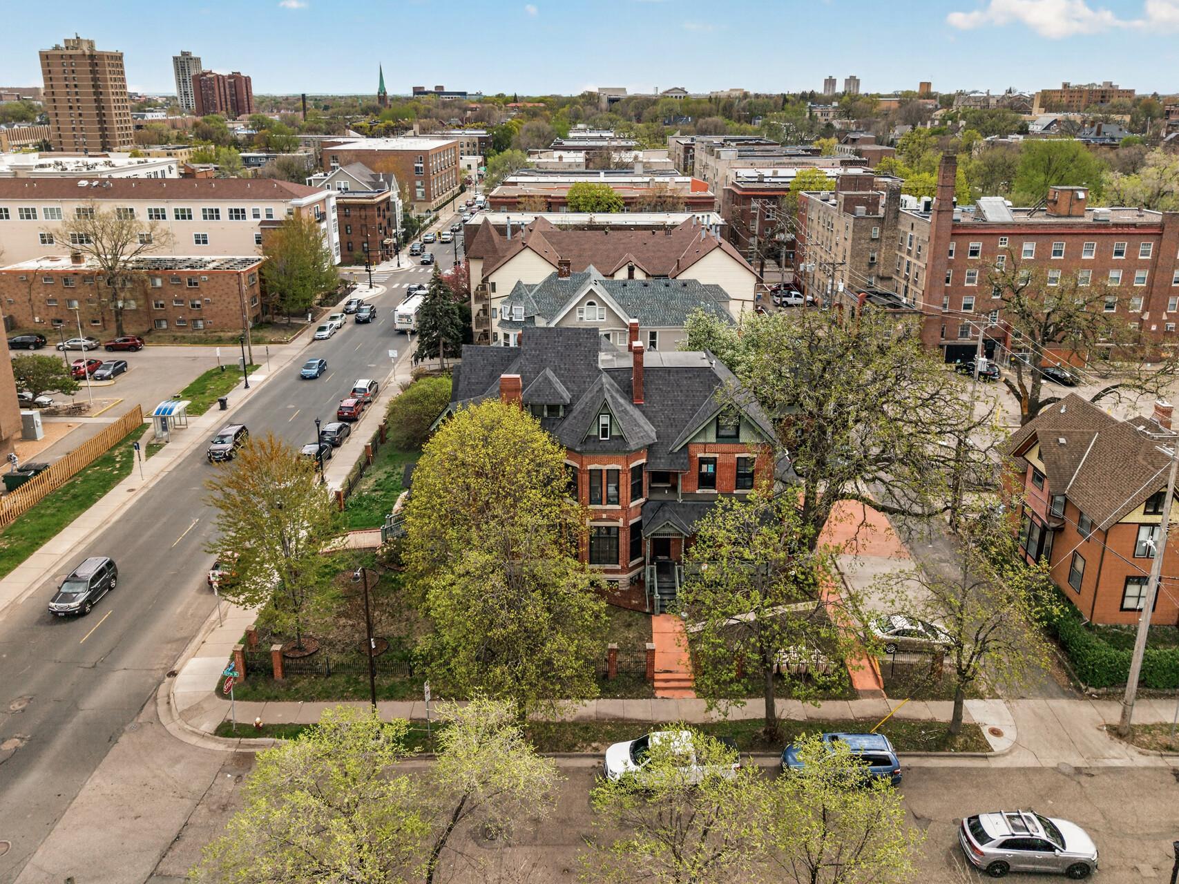 81_Dinkytown__South_MPLS81_mls.jpg