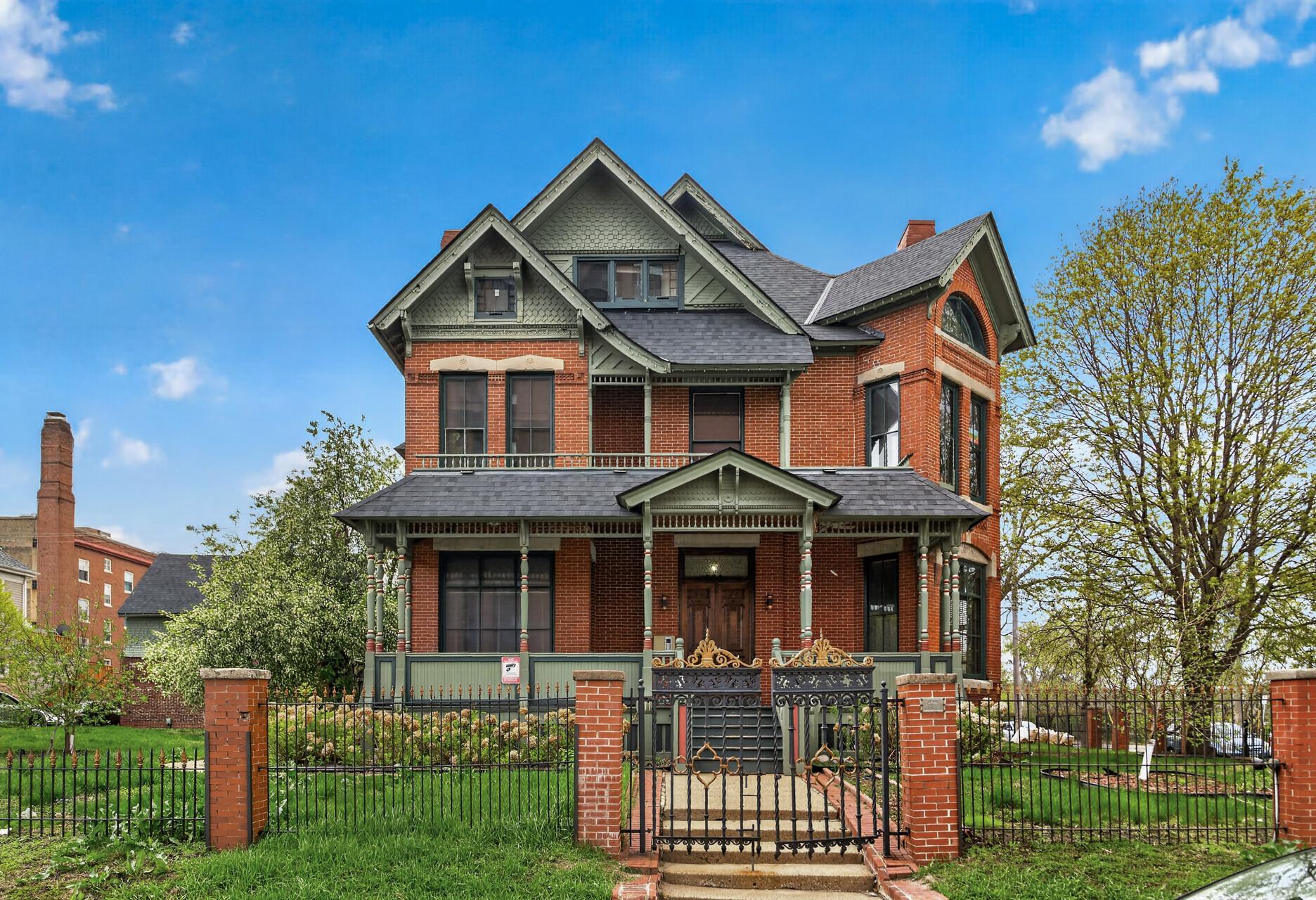 31_Dinkytown__South_MPLS31_mls.jpg