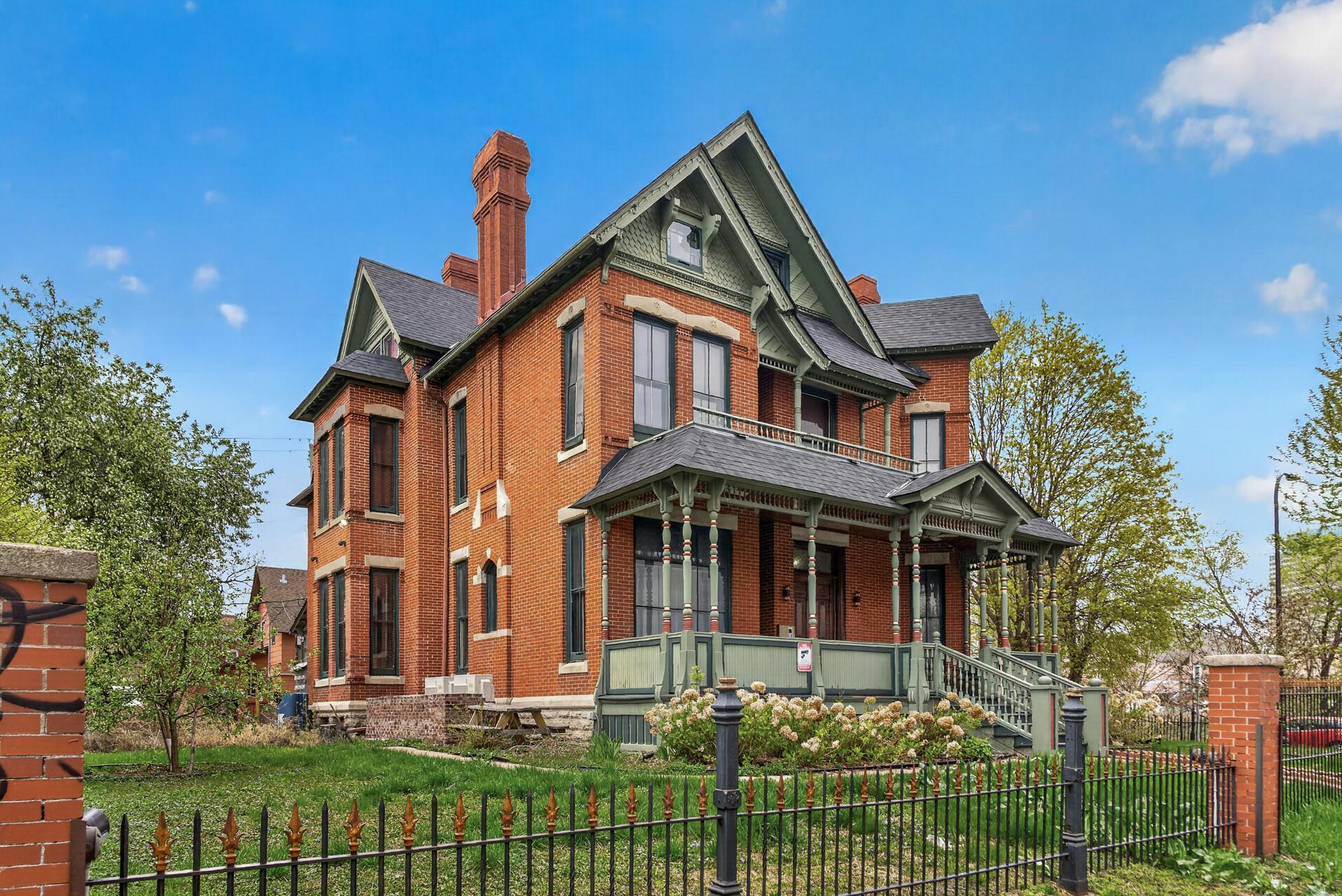 32_Dinkytown__South_MPLS32_mls.jpg