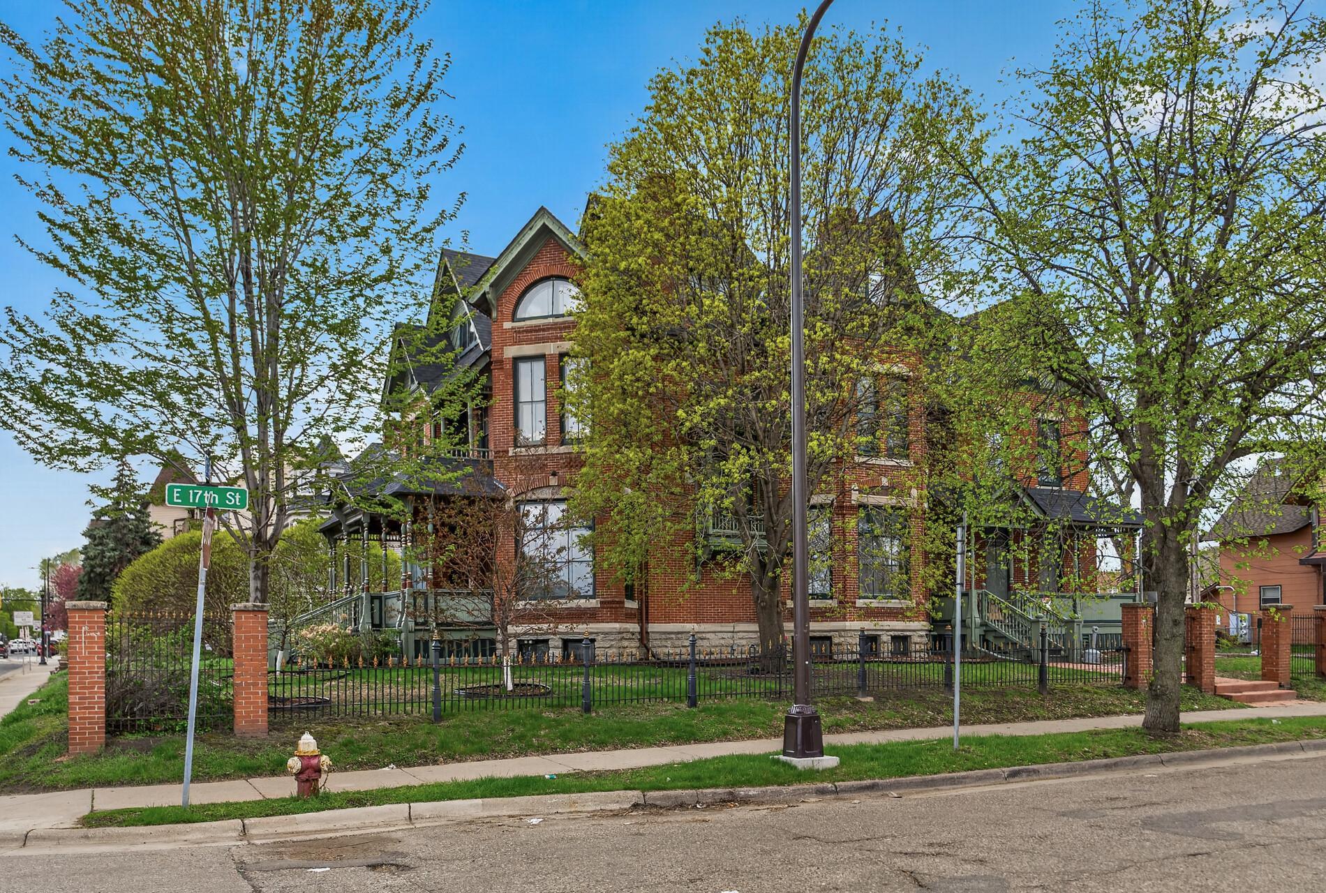 37_Dinkytown__South_MPLS37_mls.jpg