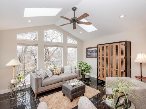 493 Sterling Street S, Saint Paul, MN 55119