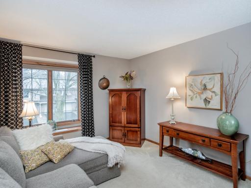 493 Sterling Street S, Saint Paul, MN 55119