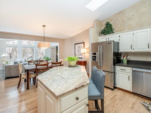 493 Sterling Street S, Saint Paul, MN 55119