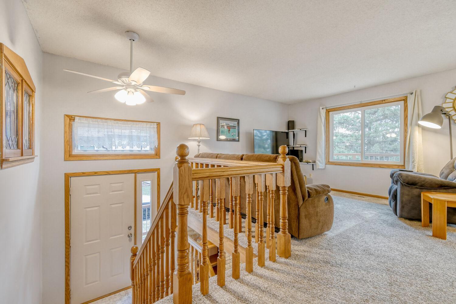 2333 Amberwood Drive - Web Quality - 013 - 13 Family Room.jpg