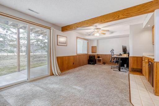 2333 Amberwood Drive, Woodbury, MN 55125