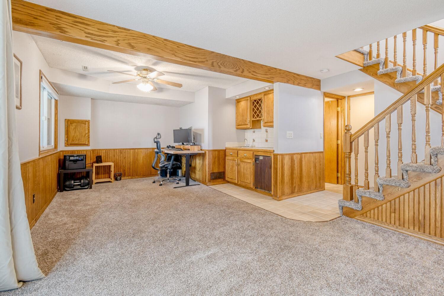 2333 Amberwood Drive - Web Quality - 016 - 16 Family Room.jpg