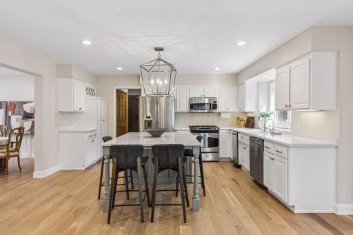 2107 Windsong Circle, Wayzata, MN 55391