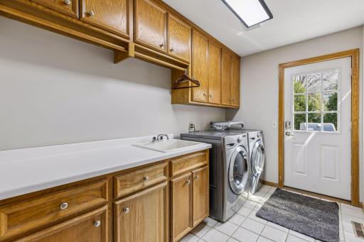 2107 Windsong Circle, Wayzata, MN 55391