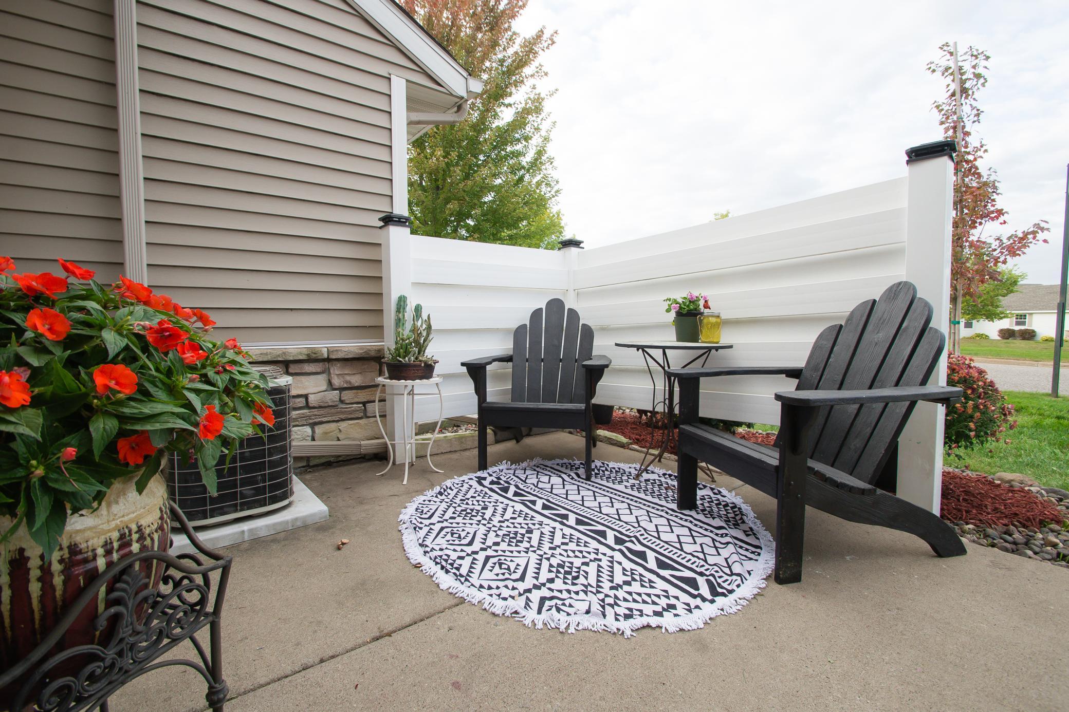 Private front patio with fencing