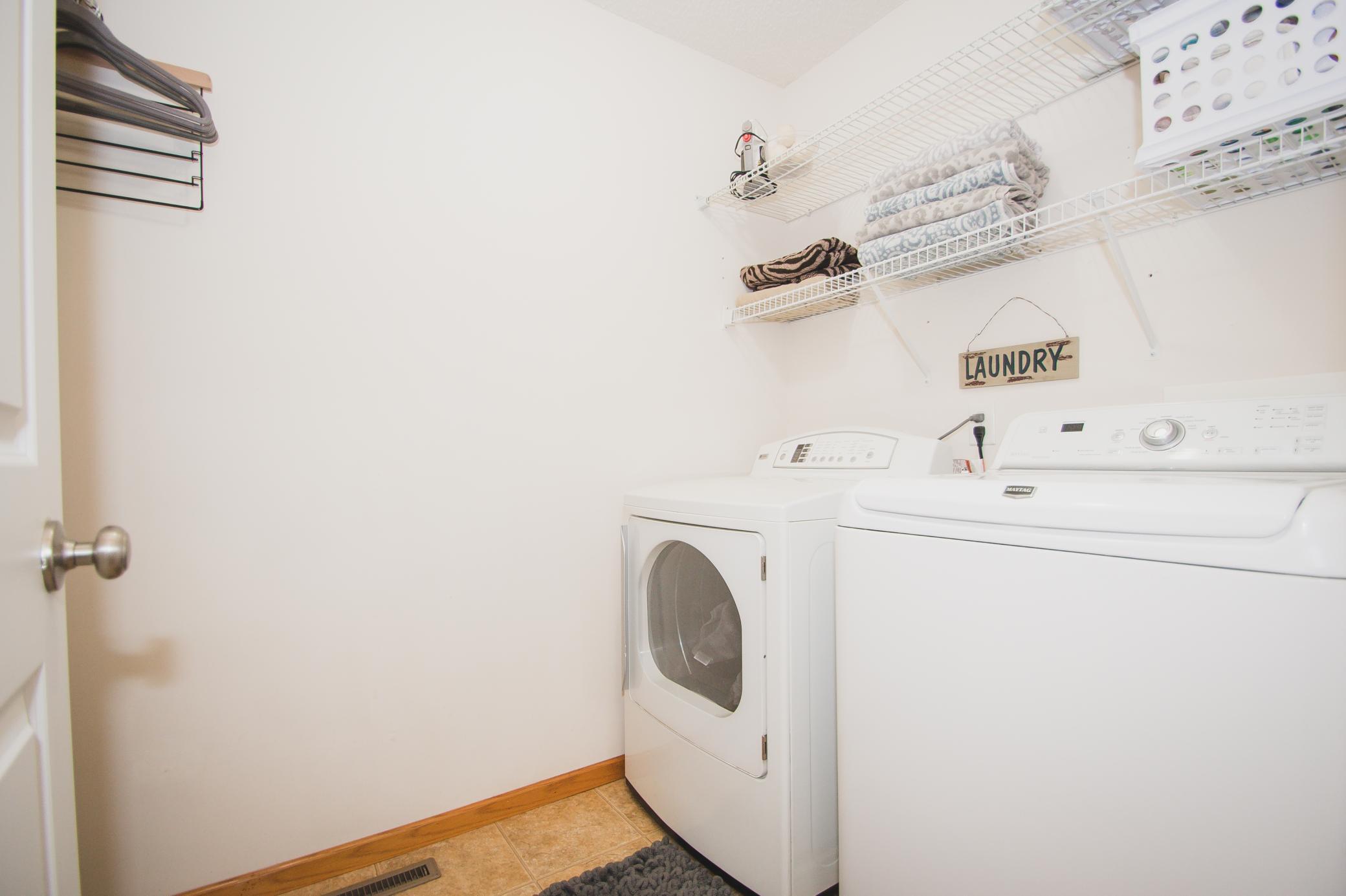 Maytag washer/dryer