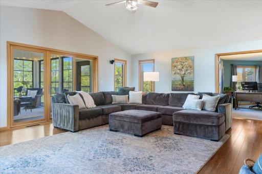 1200 Game Farm Circle, Mound, MN 55364