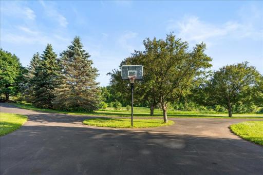 1200 Game Farm Circle, Mound, MN 55364