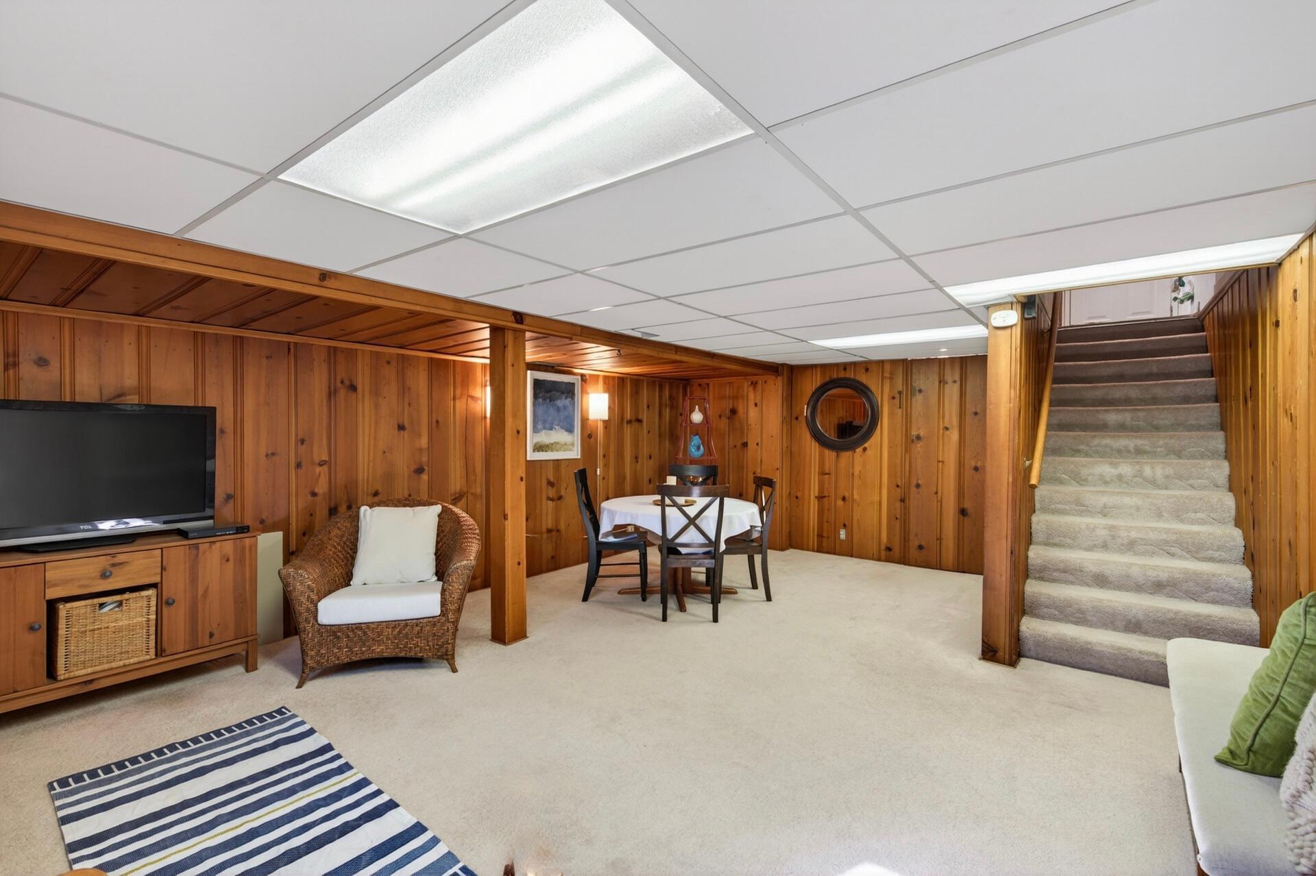 The experts at Zero Rez serviced the carpet, so it's nice and clean.