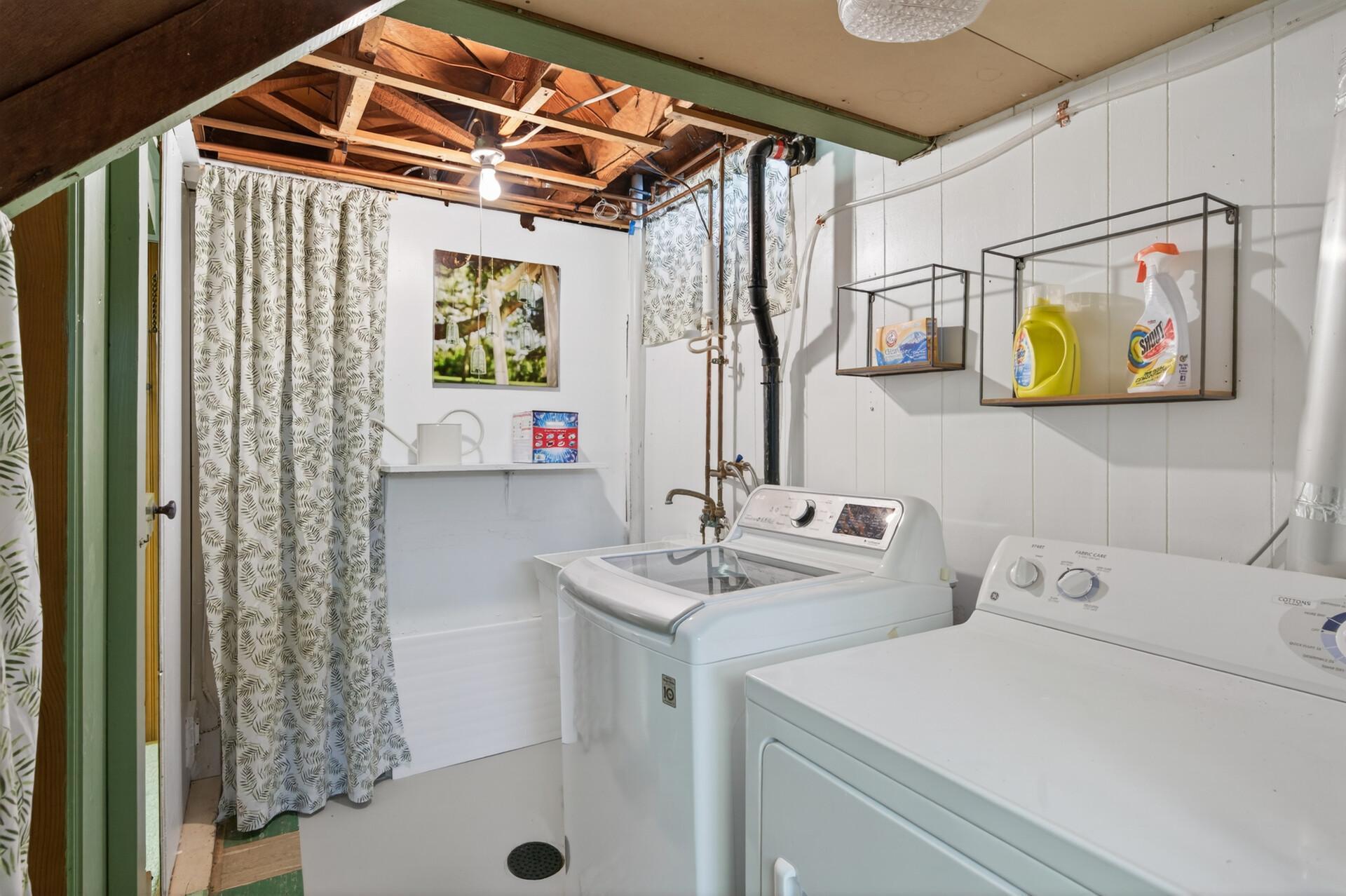 And a laundry room with a large sink.