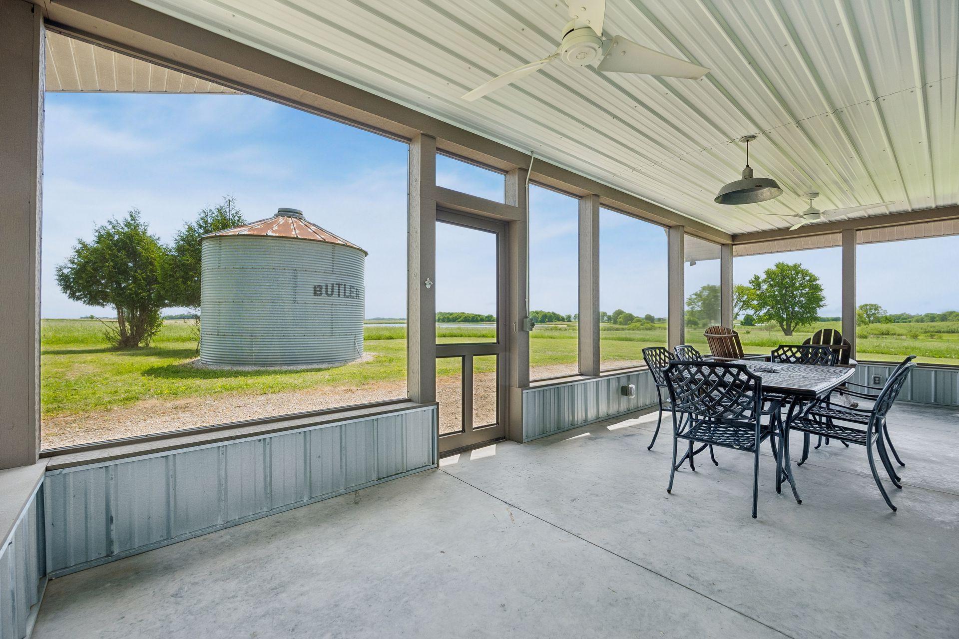 Three Season Porch