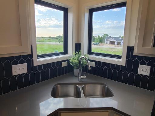 907 13th Street NW, Kasson, MN 55944