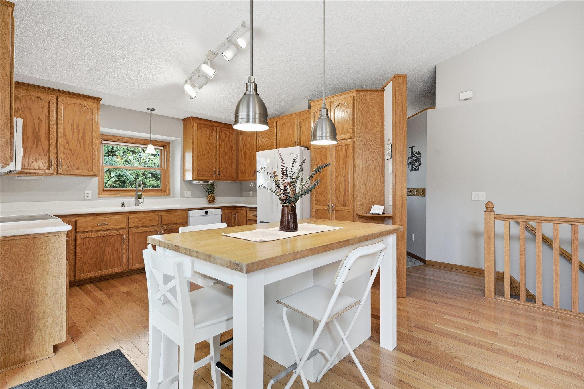 This kitchen blends comfort and practicality with a layout designed for easy movement and daily use.
