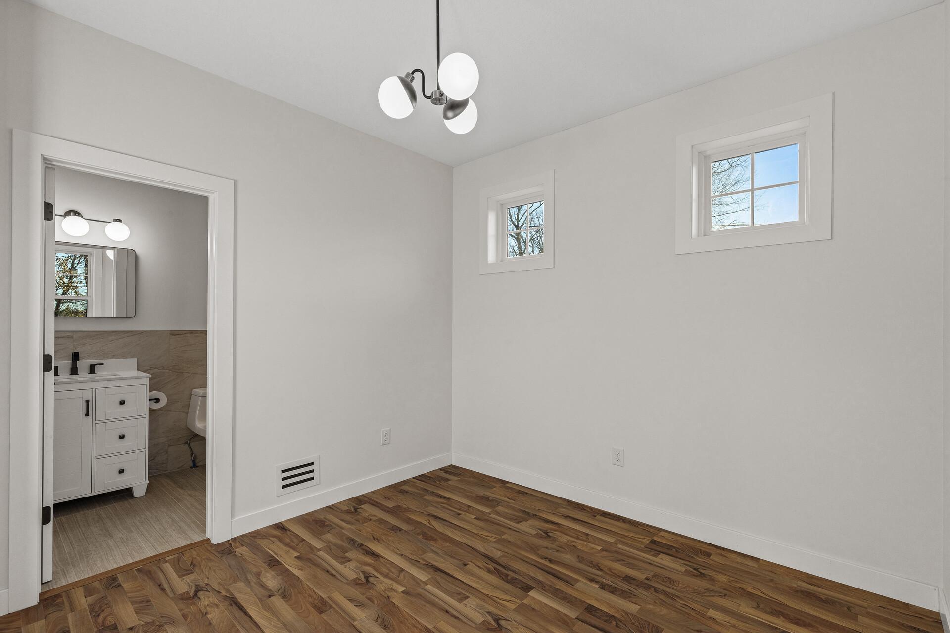 35_2308_Shadywood_Road35_mls.jpg