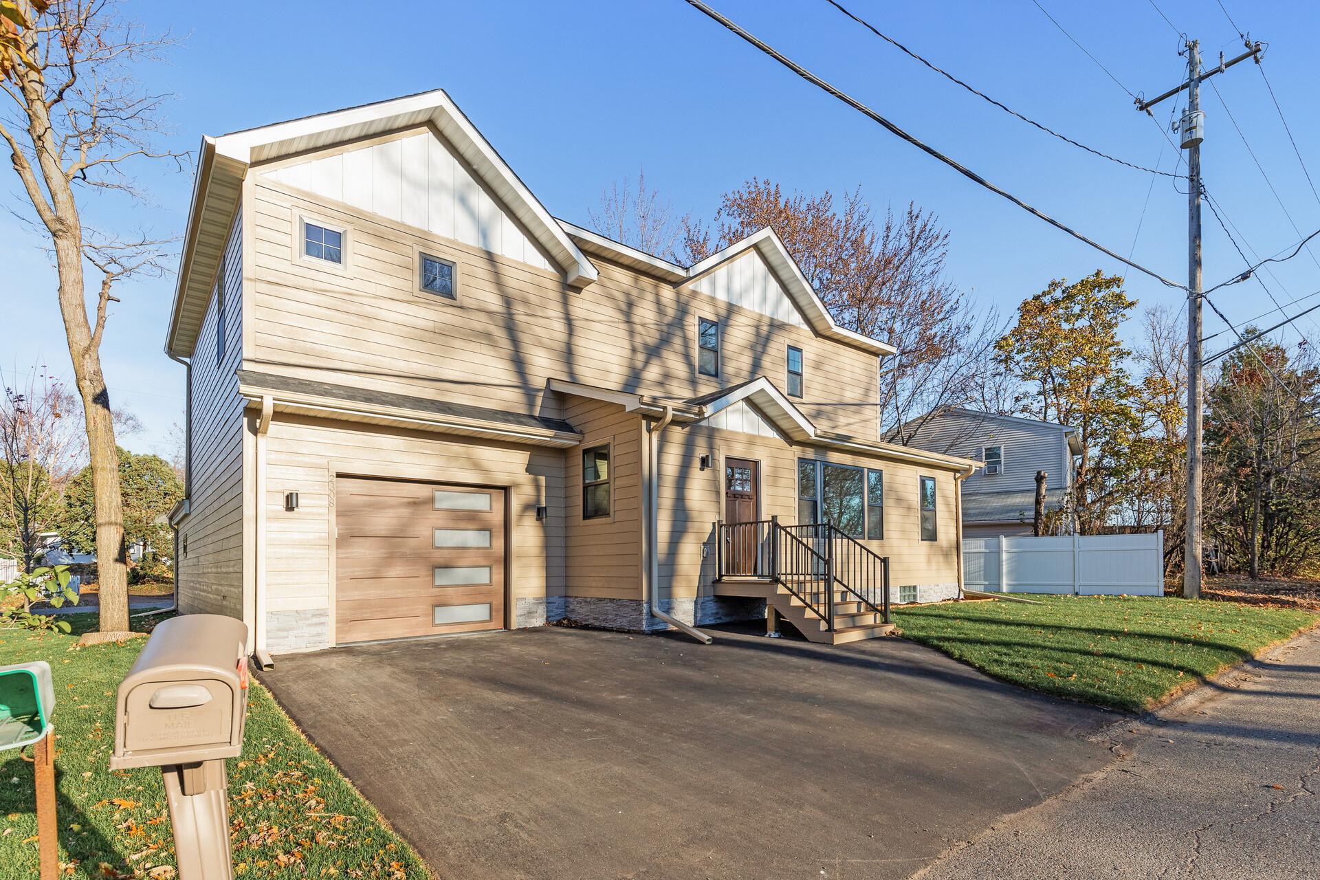 02_2308_Shadywood_Road2_mls.jpg