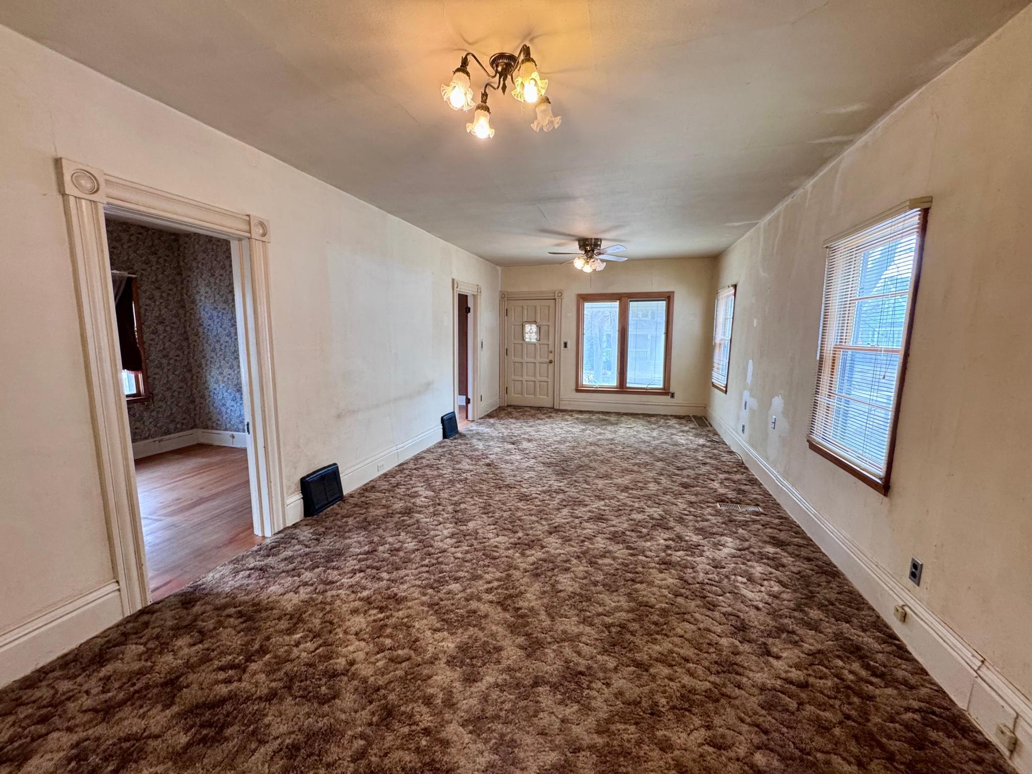 Spacious living/dining room area...