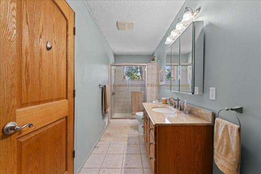 302 Pleasant Knolls, Center City, MN 55012
