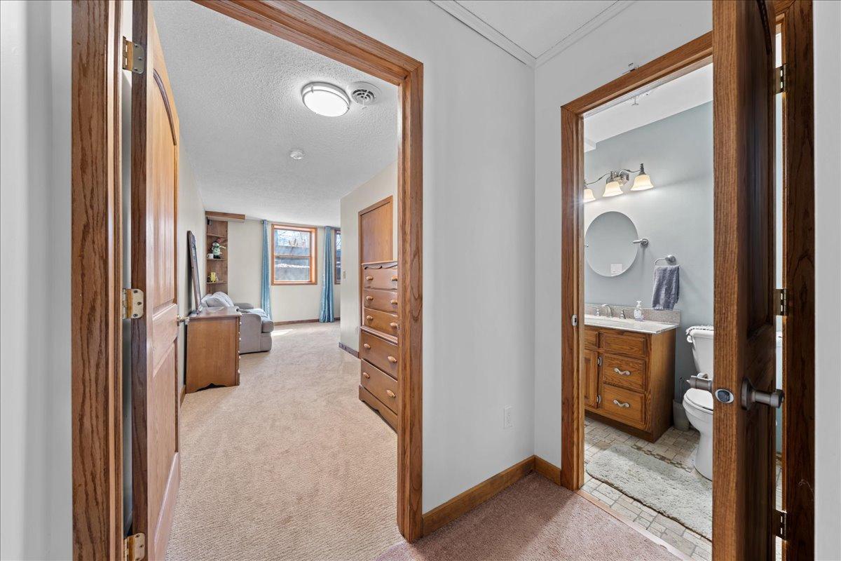Large lower Level 3rd bedroom with easy access to the full bathroom