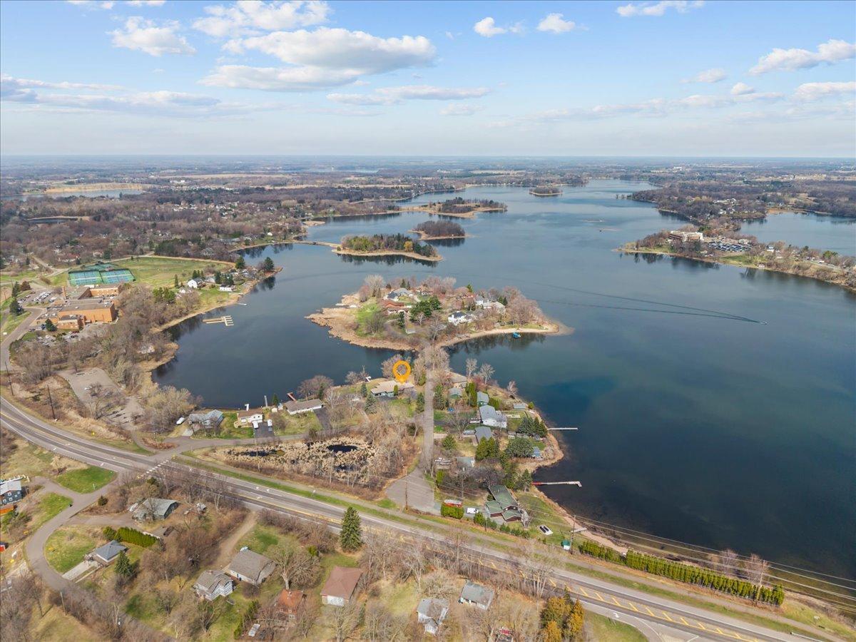 Entire chain of Lakes encompasses 5357 acres