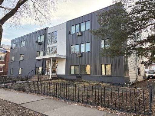 2810 Pleasant Avenue, Minneapolis, MN 55408