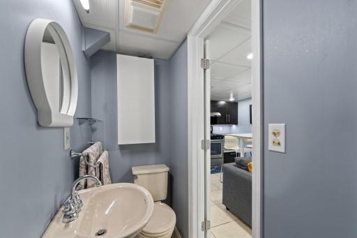 15 E 68th Street, Minneapolis, MN 55423