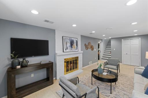 15 E 68th Street, Minneapolis, MN 55423