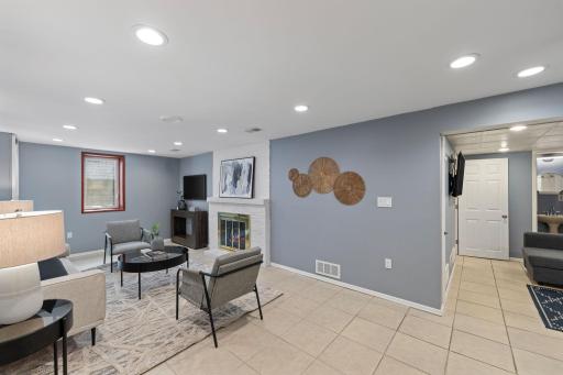 15 E 68th Street, Minneapolis, MN 55423