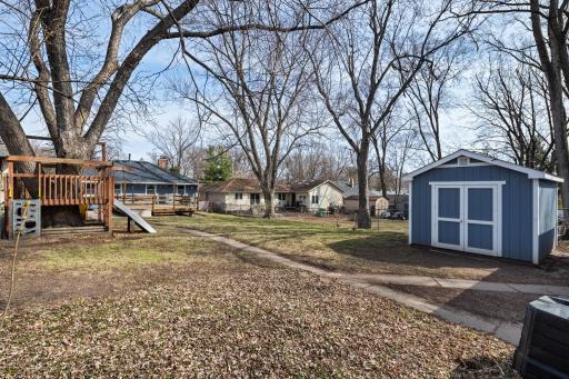 15 E 68th Street, Minneapolis, MN 55423