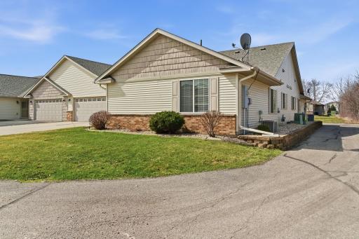 120 Palmer Path, Mankato, MN 56001