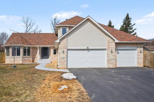 2431 Tevlin Court E, Saint Paul, MN 55119