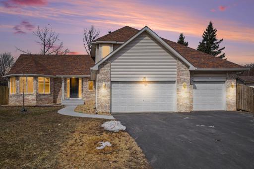 2431 Tevlin Court E, Saint Paul, MN 55119