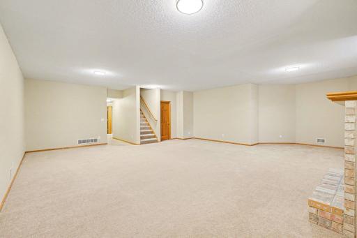 2431 Tevlin Court E, Saint Paul, MN 55119