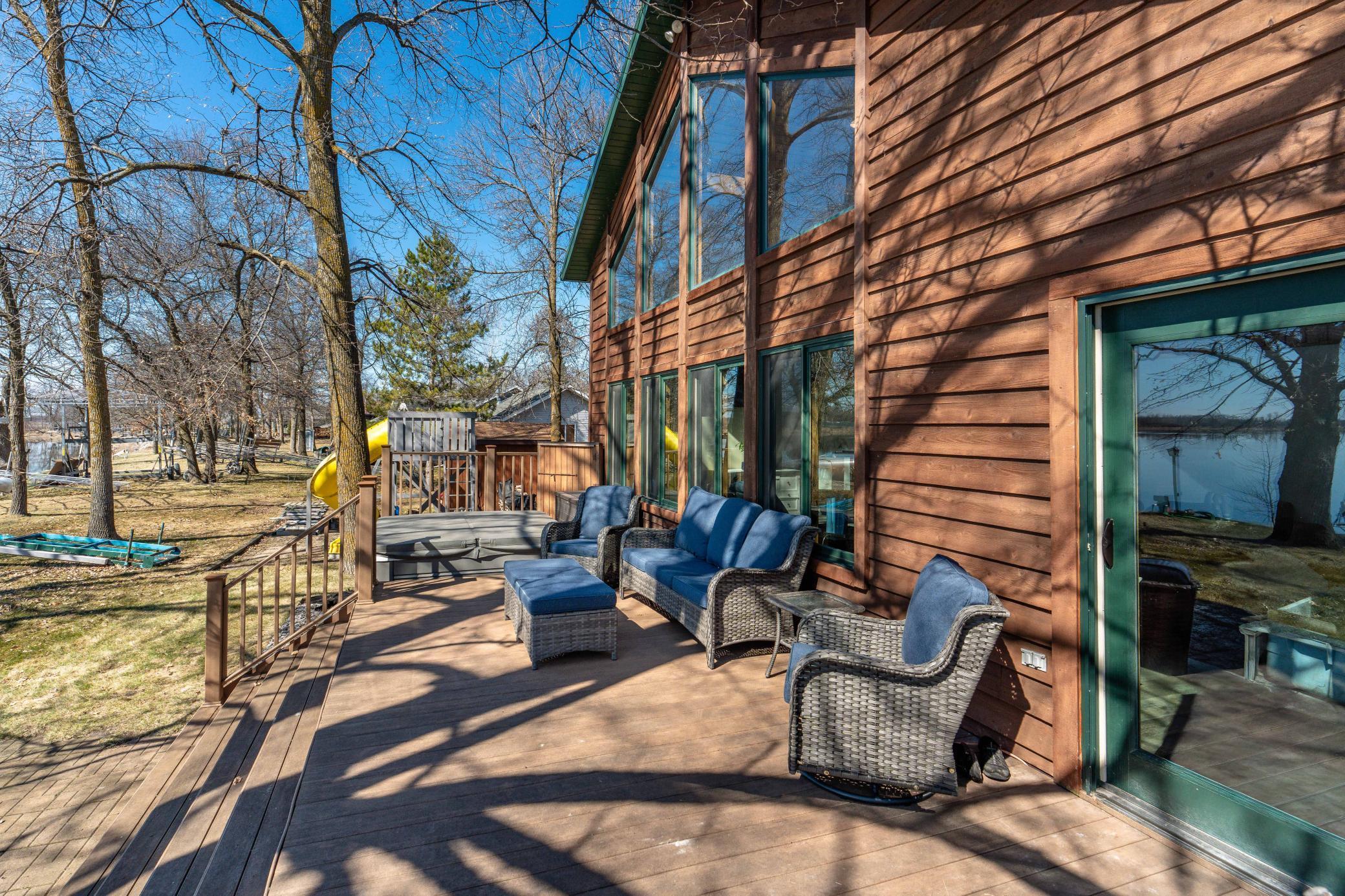 Composite Deck - Low Maintenance