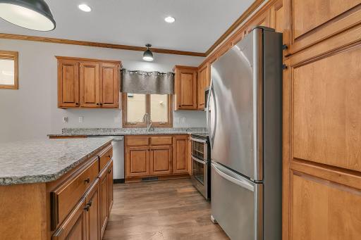 Fresh And Modern Boasting Stainless Steel Appliances And Granite Counter Tops Makes A Great Space For Everyday And Entertaining Needs!