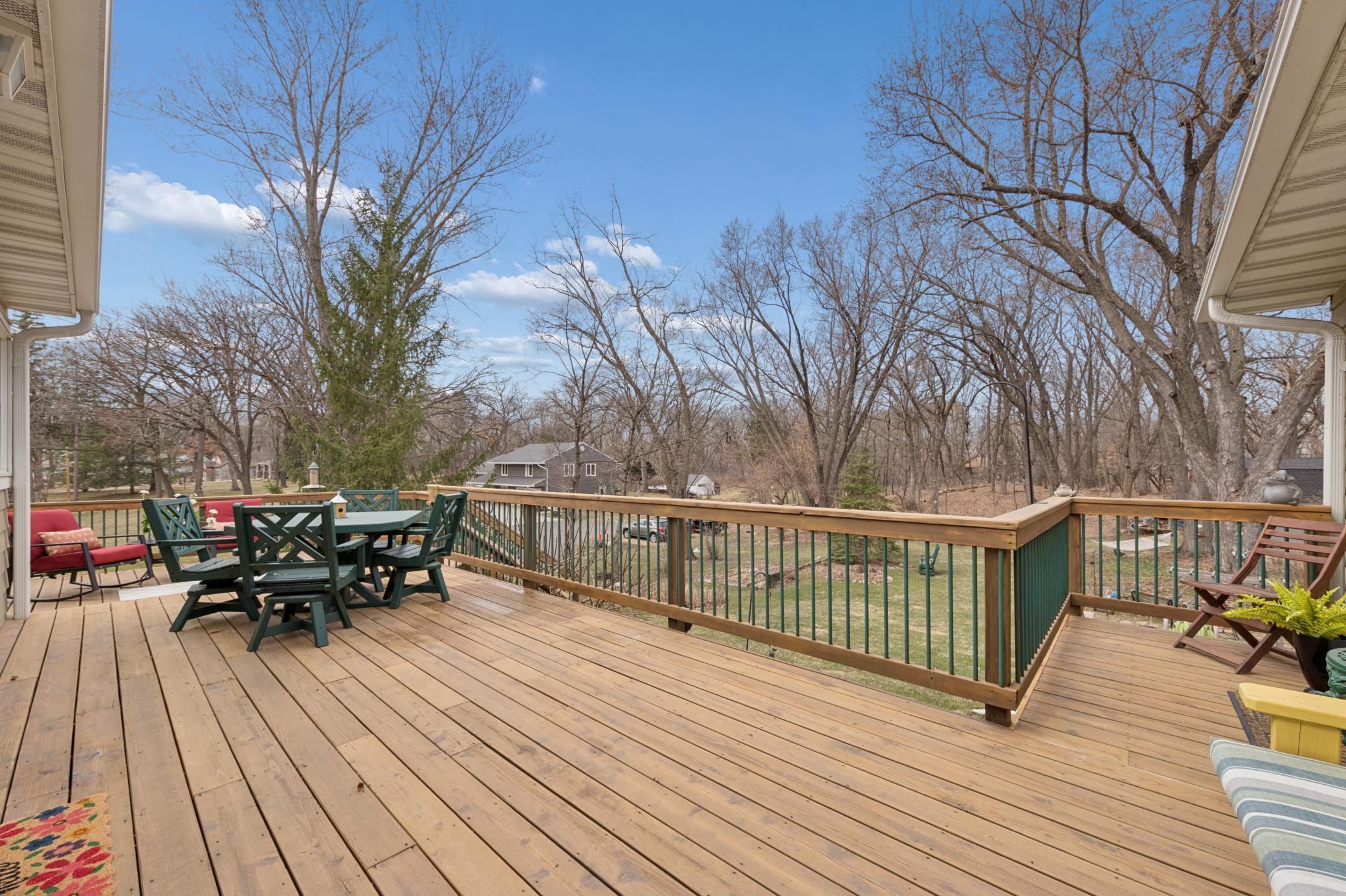 Deck with lots of room for hosting summer parties