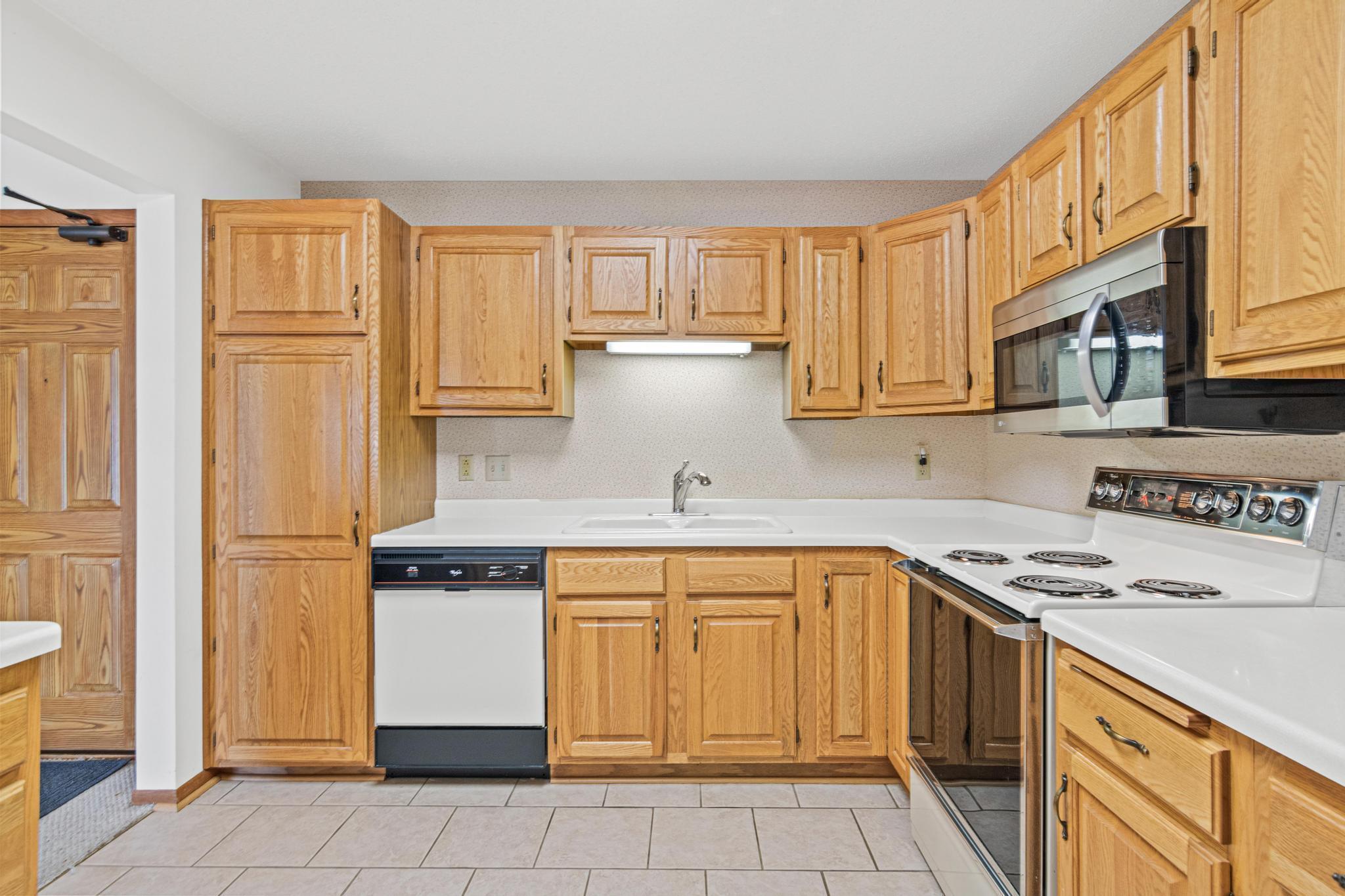 Oversized kitchen for making your meals