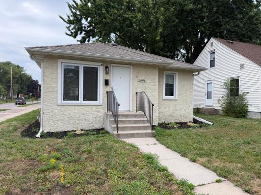 2601 Girard Avenue N, Minneapolis, MN 55411