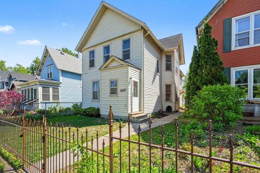 to 2629 12th Ave. S - you'll love the location so close to city parks, downtown, the busline and more!l