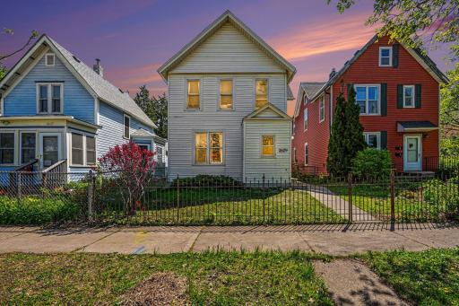 Daytime or dusk, this incredible rental opportunity awaits you!