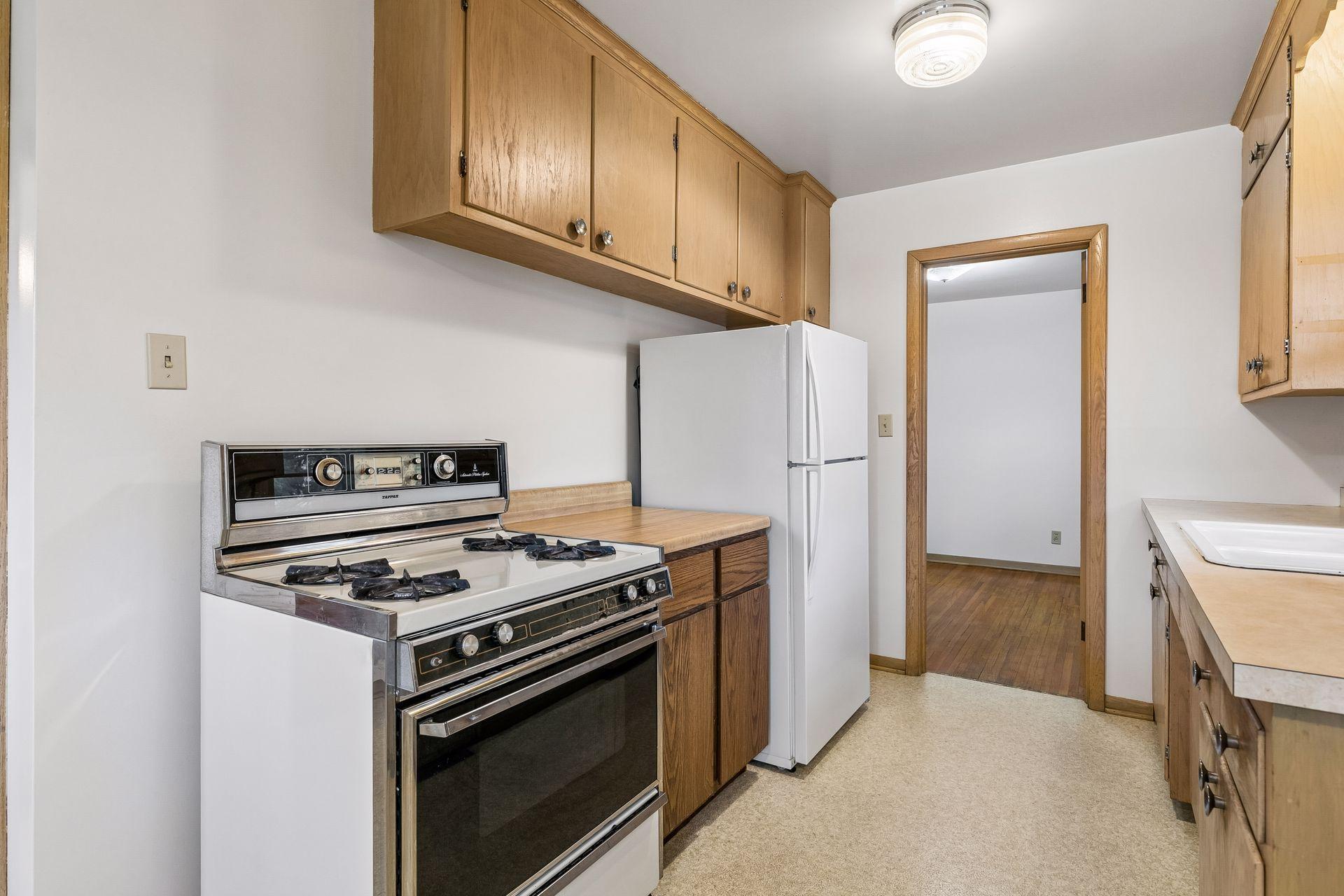 7200 12th Avenue South - Spacecrafting - 0015.jpg