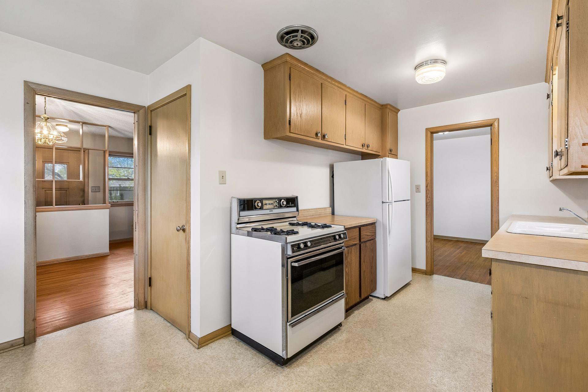 7200 12th Avenue South - Spacecrafting - 0013.jpg