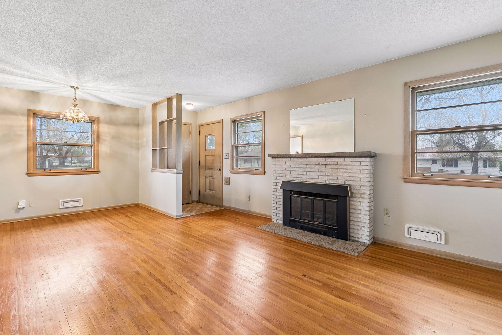 7200 12th Avenue South - Spacecrafting - 0007.jpg