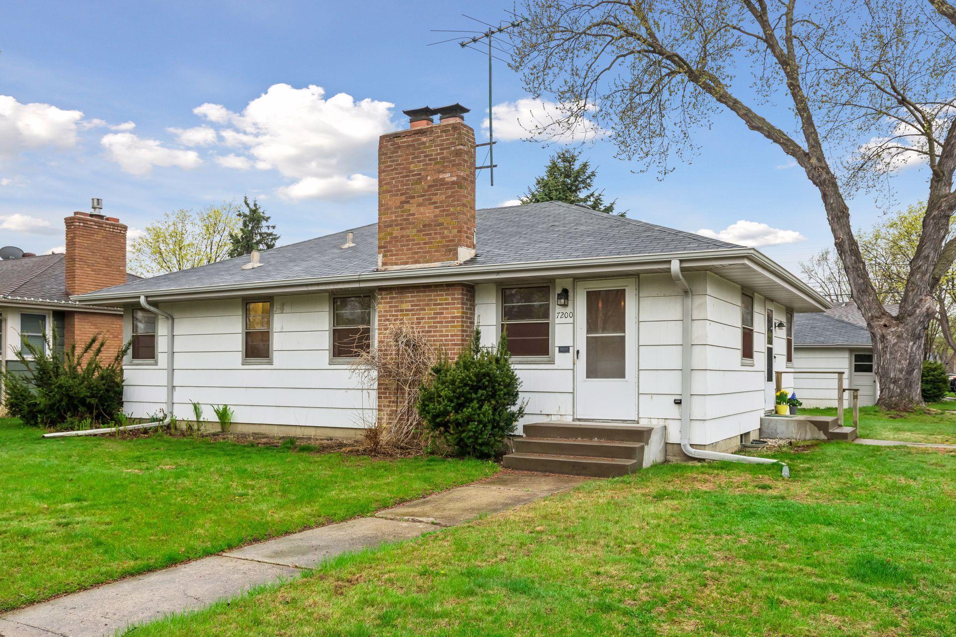 7200 12th Avenue South - Spacecrafting - 0003.jpg