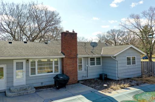 725 Pontiac Place, Saint Paul, MN 55120